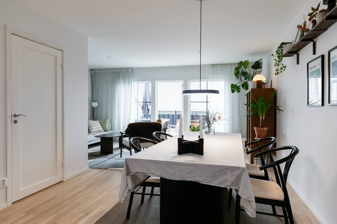 5 rum Radhus på Hasselbacksvägen 7C Lanna Lekebergs kommun - bild 8