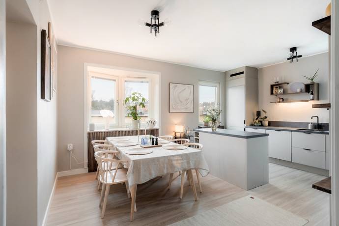 2 rum lägenhet på Tullportsgatan 31B Centralt Öster, Nyköpings kommun - bild 1