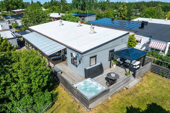 villa på Tunnlandsvägen 24 Viksjö, Järfälla kommun - bild 4