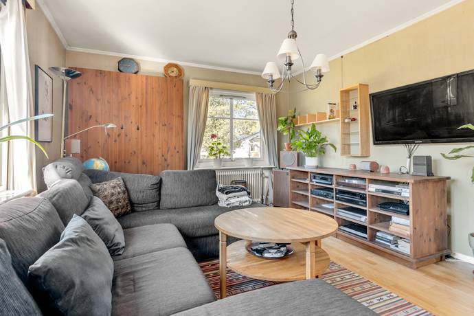 6 rum Villa på Älvkvarnsvägen 11 Bålsta Håbo kommun - bild 7