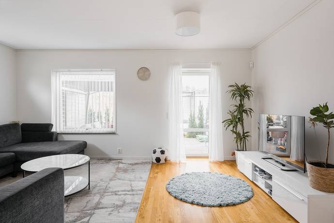 5 rum Radhus på Hägnadsgatan 13A Trädgårdsstaden Skövde kommun - bild 9