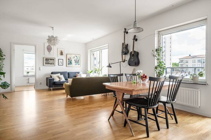 3 rum lägenhet på Tellusgången 32 Telefonplan, Stockholms kommun - bild 1