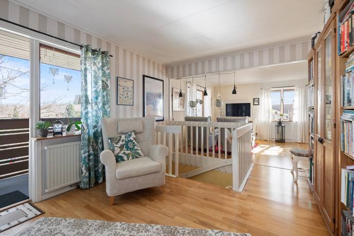 6 rum Villa på Runnavägen 42 Runna Kungsörs kommun - bild 14