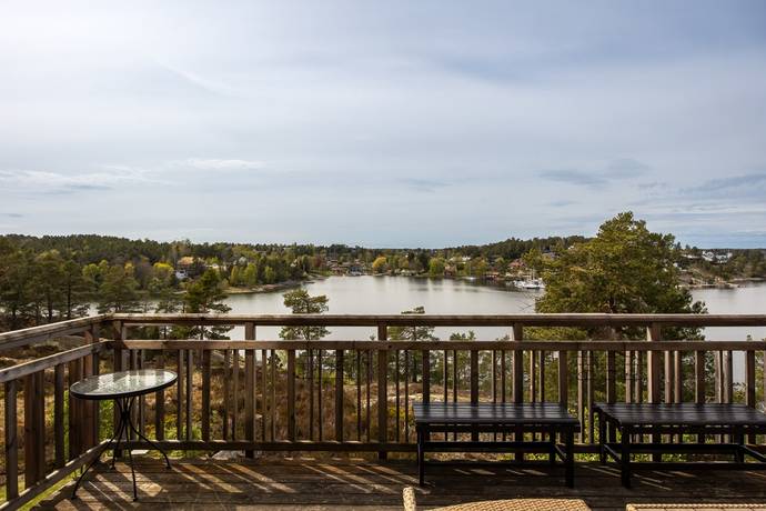 5 rum radhus på Bankir zethraeus väg 14 Nacka - Värmdö, Värmdö kommun - bild 1