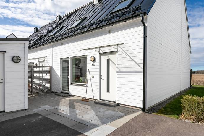 4 rum Radhus på Nästegårdsvägen 5A Lillån Örebro kommun - bild 2