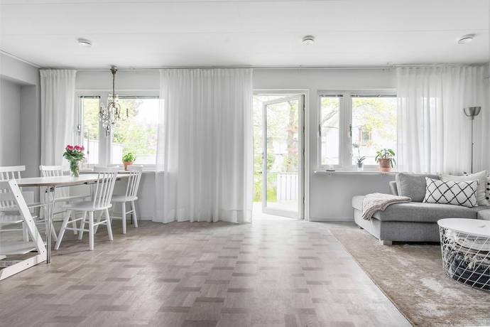 5 rum radhus på Berguddsvägen 24 Saltsjöbaden, Nacka kommun - bild 3