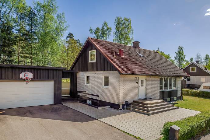 5 rum villa på Solhemsgatan 52 Osby, Osby kommun - bild 1