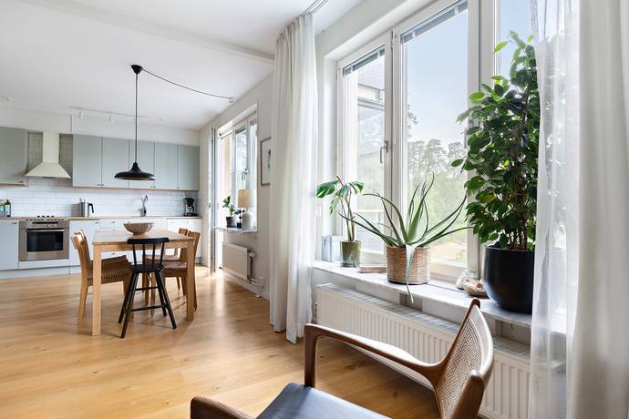 2,5 rum lägenhet på Gustav III:s Boulevard 57 Frösunda, Solna kommun - bild 4