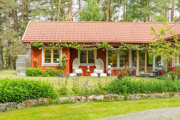 7 rum villa på Mosstugan Skogstunet 1 Björnlunda, Gnesta kommun - bild 3