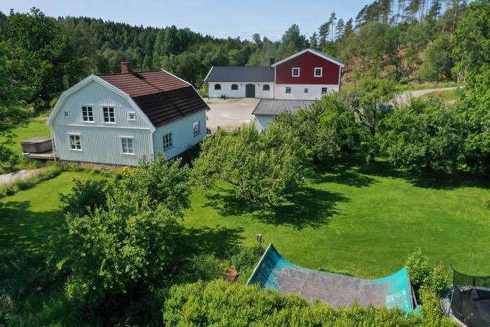 gård/skog på Bräcke 1 Tanumshede, Tanums kommun - bild 1