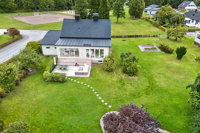 Lövbergagatan 4, Hörnebo, Tibro kommun