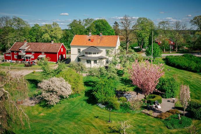 7 rum gård med jordbruk på Björsäter Knapegården 2 Mariestad, Mariestads kommun - bild 2