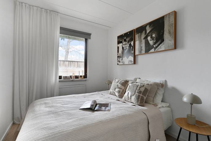 5 rum Radhus på Duettvägen 34 Östra Skogås Huddinge kommun - bild 14