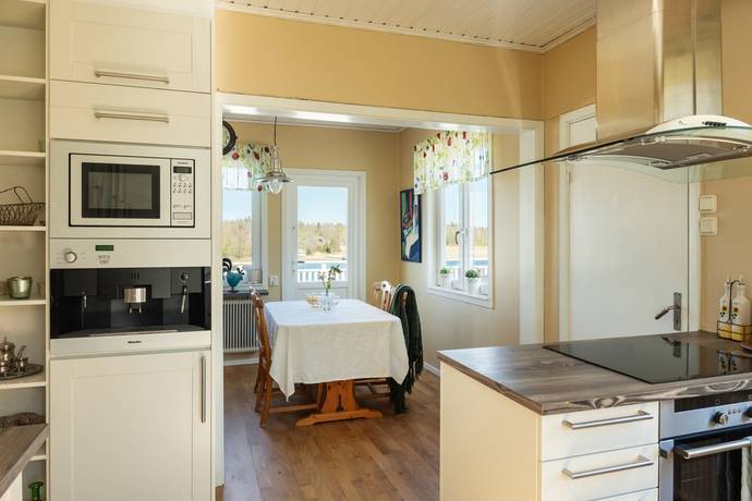 4 rum Vinterbonat fritidshus på Ortalavägen 32 Ortala, Älmsta Norrtälje kommun - bild 22