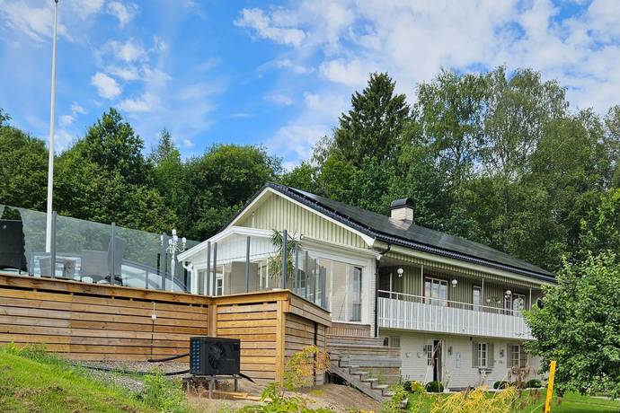 8 rum villa på Svensbyvägen 7 Västra Ämtervik, Sunne kommun - bild 2