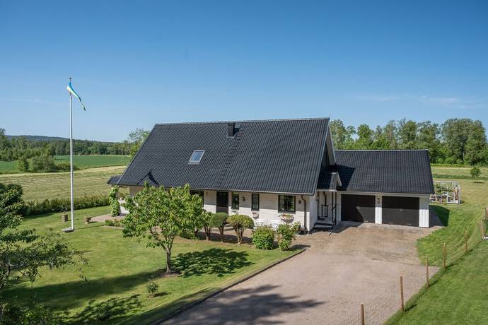 6 rum villa på Timotejvägen 8 Svanvik, Karlsborgs kommun - bild 1