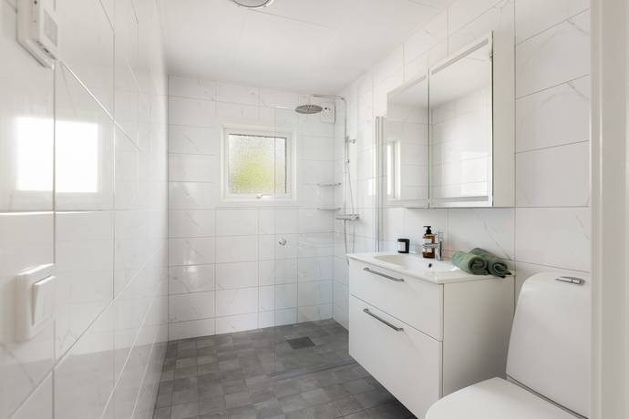 Egnahemsvägen 22, Östra Vallabrink, Täby kommun