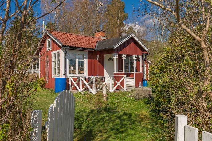 Skogspromenaden 41, Ängstugan, Nyköpings kommun