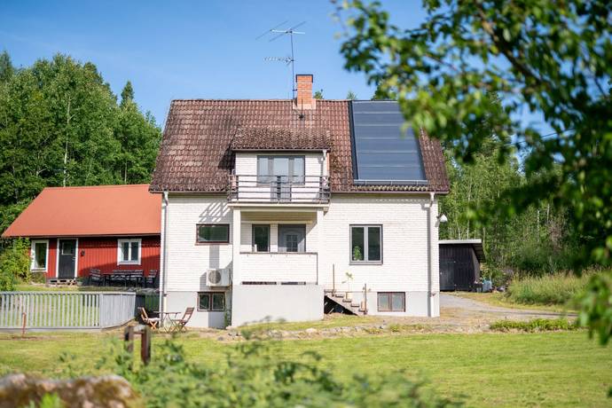 5 rum villa på Nybyn 243 Ervalla, Lindesbergs kommun - bild 1