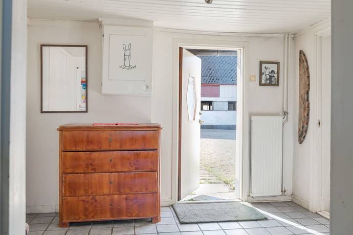 Gård utan jordbruk på Kyrkvägen 27 Österlen Simrishamns kommun - bild 24