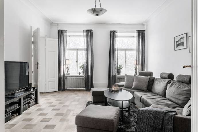 garderoben odenplan norrtullsgatan 43 3tr i vasastan stockholm garderoben odenplan norrtullsgatan 43 3tr i vasastan stockholm