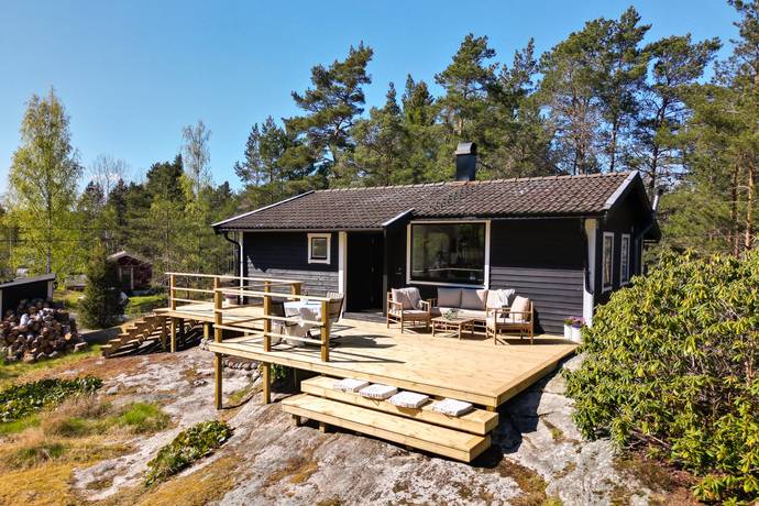 3 rum fritidshus på Ormbunksvägen 43 Älvsala, Värmdö kommun - bild 1
