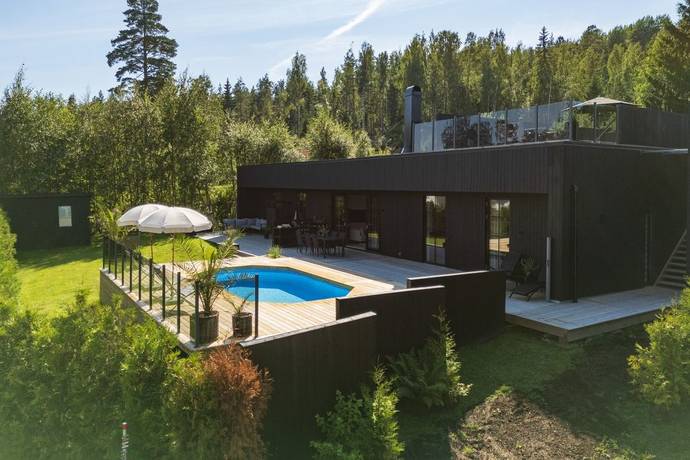7 rum villa på Badviksvägen 4 Domsjö, Örnsköldsviks kommun - bild 2