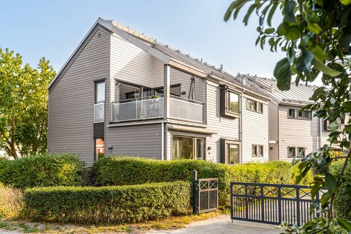 3 rum lägenhet på LÖVBRUNNAVÄGEN 11 LÖVBRUNNA, Täby kommun - bild 1