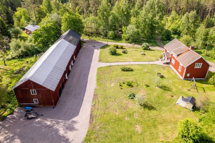 7 rum gård/skog på Fallvägen 21 Gävle, Gävle kommun - bild 1