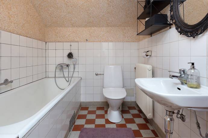 8 rum Villa på Lokförargatan 2A Trekanten Kalmar kommun - bild 28