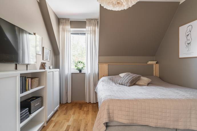 6 rum Parhus på Lupinvägen 27 Bålsta - Viby Äng Håbo kommun - bild 35