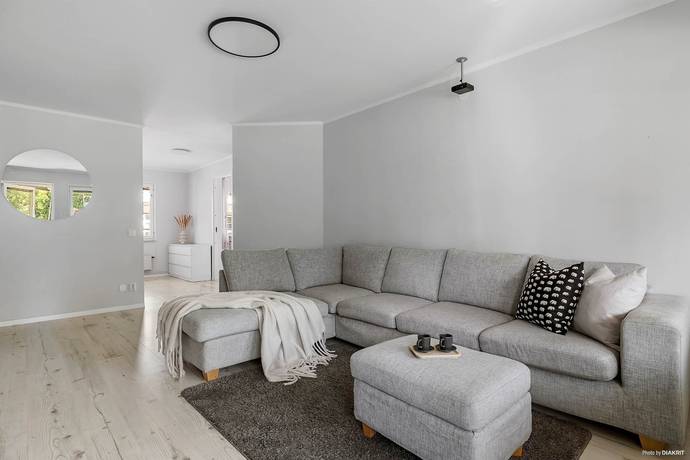 3 rum Lägenhet på Sunnanvindsgränd 211 Berghem Järfälla kommun - bild 8