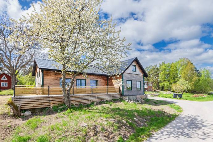 5 rum villa på Skogshuggarvägen 1 Nytorp - Upplands-Bro, Upplands-Bro kommun - bild 1