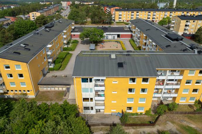 2 rum Lägenhet på Tullingebergsvägen 8A G:a Tullingeberg Botkyrka kommun - bild 13