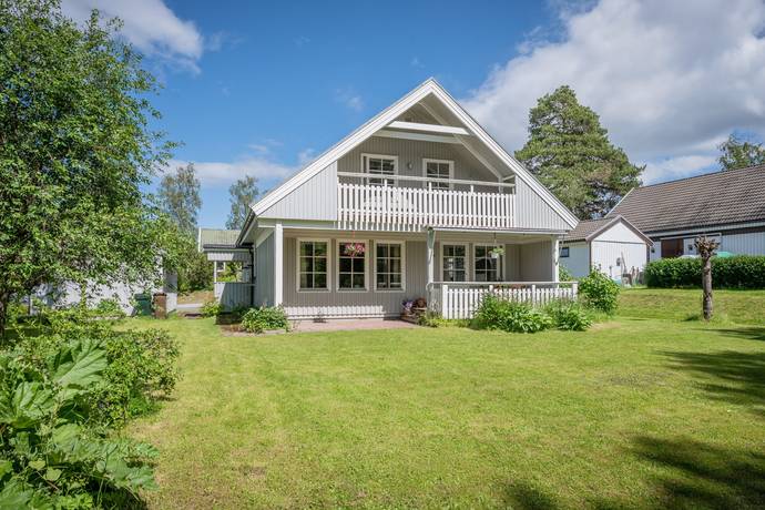 5 rum villa på Smed-Anders väg 8 Domsjö, Örnsköldsviks kommun - bild 1