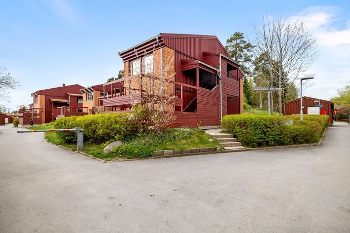 2 rum lägenhet på Skäcklingevägen 89B Tumba - Skäcklinge, Botkyrka kommun - bild 1