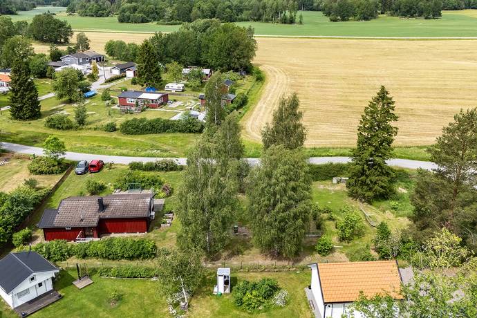 2 rum vinterbonat fritidshus på Husby Ringväg 67 Stallarholmen, Strängnäs kommun - bild 2