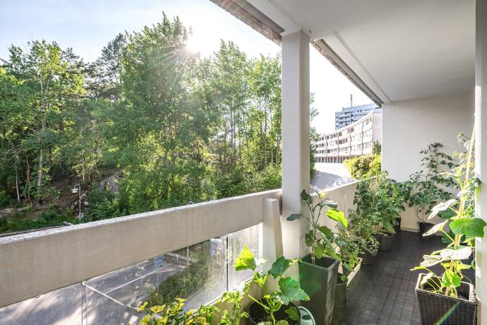 3 rum lägenhet på KOMETVÄGEN 43 GRINDTORP, Täby kommun - bild 2