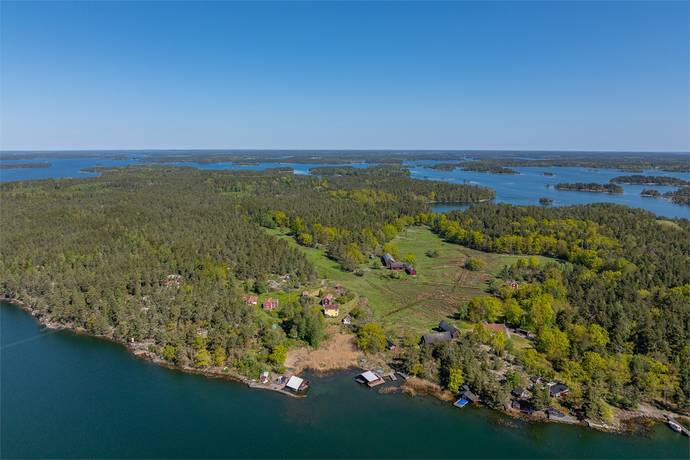gård/skog på Norra Malmö By 1 Västervik, Västerviks kommun - bild 1