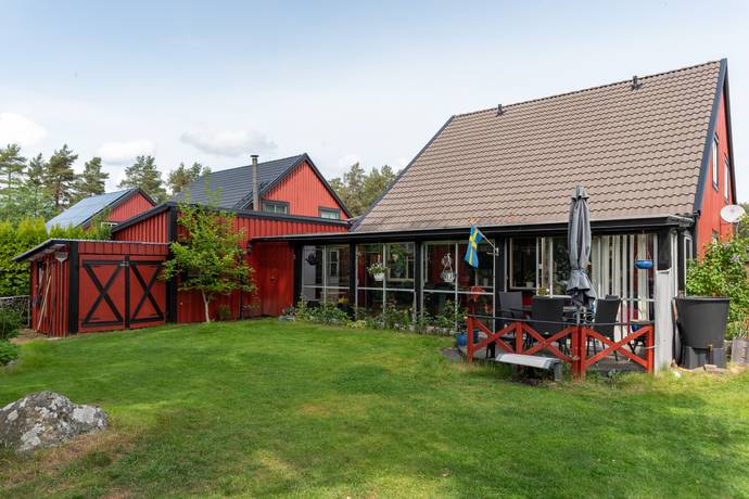 7 rum villa på Iduns väg 6 Irsta, Västerås kommun - bild 2