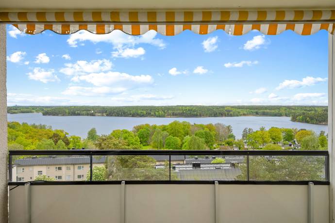 3 rum lägenhet på Aprikosgatan 23, 4tr Hässelby Strand, Stockholms kommun - bild 1