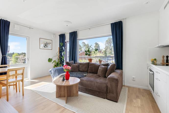 Snödroppsgränd 28, Hässelby Norra Villastad, Stockholms kommun