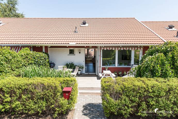 4 rum radhus på Mangårdsvägen 8B Båstad, Båstads kommun - bild 1