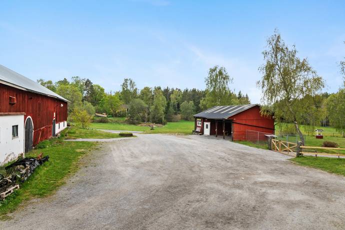 Gård utan jordbruk på Hattsundsvägen 8 Norrtälje Norrtälje kommun - bild 57