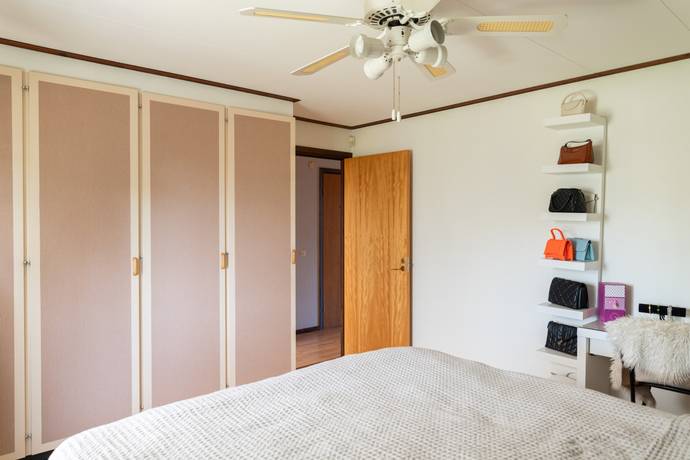 5 rum Villa på Usterstavägen 42 Näs Hallstahammars kommun - bild 13