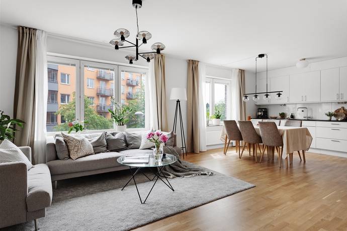 4 rum lägenhet på Götalandsvägen 230 Älvsjöstaden, Stockholms kommun - bild 1