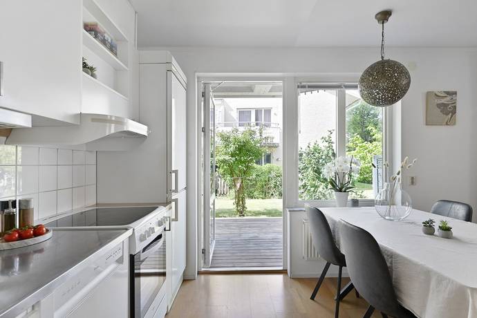2 rum lägenhet på Hasselnötsvägen 59, BV Älta - Hedvigslund, Nacka kommun - bild 5