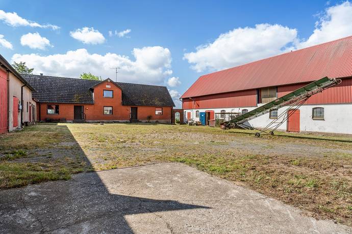 gård/skog på Hedeberga Agriborg 1 Tomelilla, Tomelilla kommun - bild 2