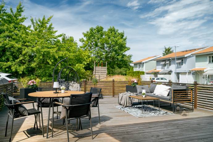 6 rum Villa på Humlevägen 14 Bollstanäs Upplands Väsby kommun - bild 2