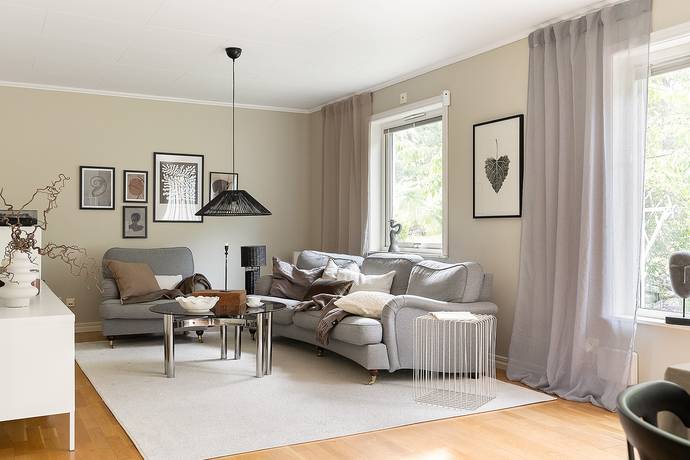 6 rum villa på Smaragdgatan 11 Eriksberg, Alingsås kommun - bild 4